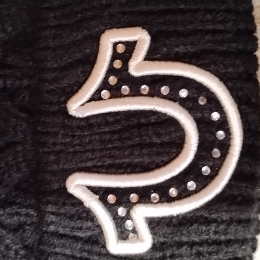 NWT True Religion hat - Picture 5 of 6